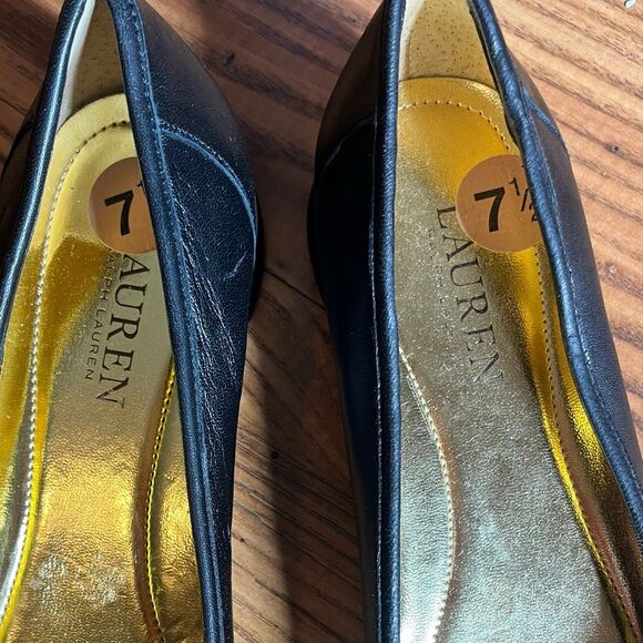 Lauren Ralph Lauren Black Leather Ballet Flats With Gold Toggles & Bow - Picture 3 of 6